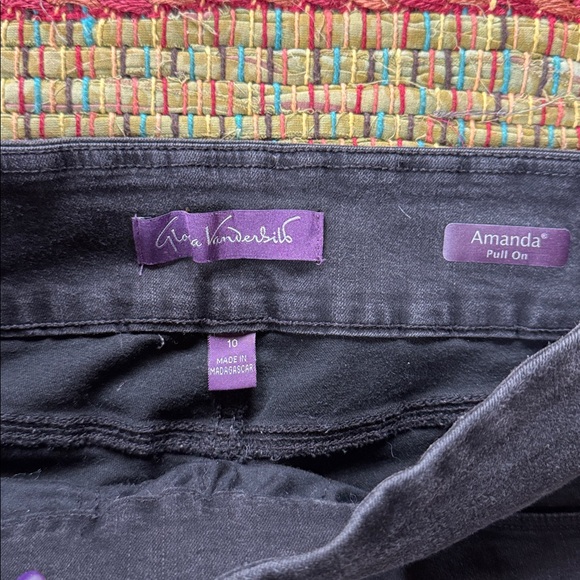Gloria Vanderbilt Pull On Jeans - Picture 2 of 7